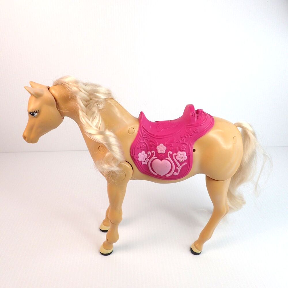 Vintage 2005 Mattel Barbie Doll Walking Tawny Horse Pink Saddle NO Bridle